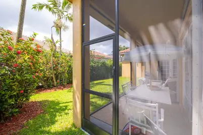 1635 Blue Jay Circle, Weston, FL 33327 - Photo 47