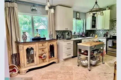 9285 NW 44th Court, Coral Springs, FL 33065 - Photo 9