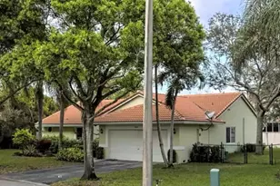9285 NW 44th Ct, Coral Springs, FL 33065 - Photo 1