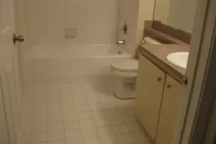 620 SW 111th Ave, Pembroke Pines, FL 33025 - Photo 9