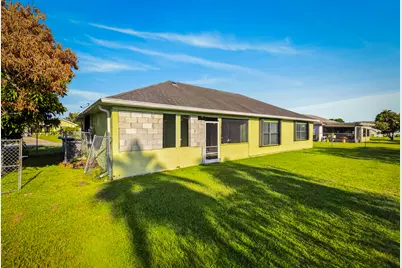 1462 SE North Balcourt Court SE, Port Saint Lucie, FL 34952 - Photo 21