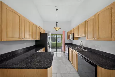 1462 SE North Balcourt Court SE, Port Saint Lucie, FL 34952 - Photo 9