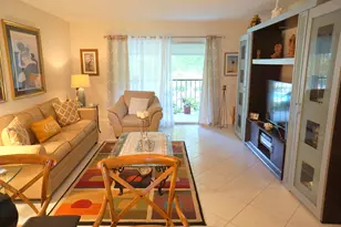 7286 Huntington Ln, Delray Beach, FL 33446 - Photo 3
