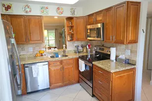 7286 Huntington Ln, Delray Beach, FL 33446 - Photo 5
