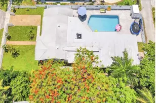 42 SW 12th St, Dania Beach, FL 33004 - Photo 41