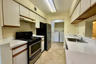 9777 Westview Dr, Coral Springs, FL 33076 - Photo 11
