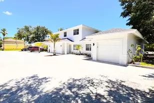 1434 Hawthorne Pl, Wellington, FL 33414 - Photo 1