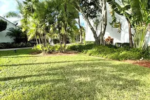 711 N Pine Island Rd, Plantation, FL 33324 - Photo 23
