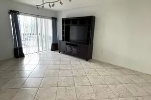 711 N Pine Island Rd, Plantation, FL 33324 - Photo 5