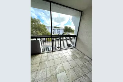 711 N Pine Island Road #305, Plantation, FL 33324 - Photo 17