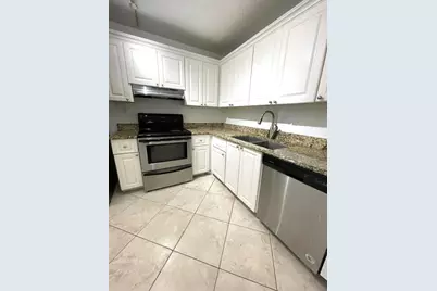 711 N Pine Island Road #305, Plantation, FL 33324 - Photo 9