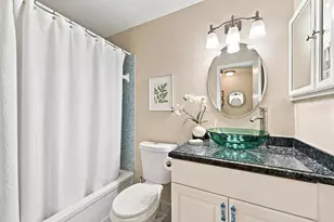 8621 NW 10th St, Plantation, FL 33322 - Photo 17