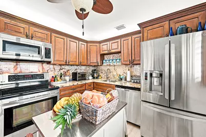 8621 NW 10th Street, Plantation, FL 33322 - Photo 13