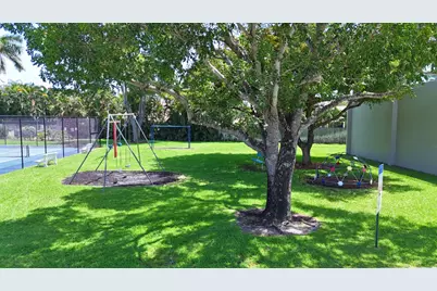 9505 Majestic Way, Boynton Beach, FL 33437 - Photo 19