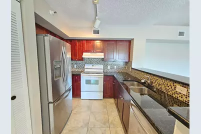 140 Yacht Club Way #305, Hypoluxo, FL 33462 - Photo 7