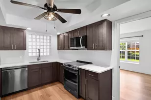11557 Winchester Dr, Palm Beach Gardens, FL 33410 - Photo 11