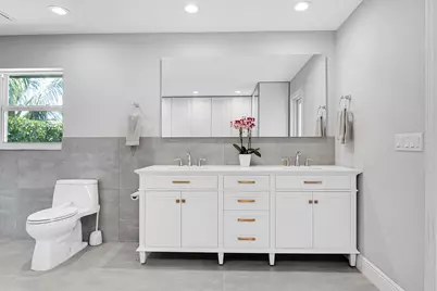 23313 Lago Mar Circle, Boca Raton, FL 33433 - Photo 3