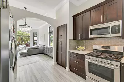 6041 SW 195th Avenue, Pembroke Pines, FL 33332 - Photo 11