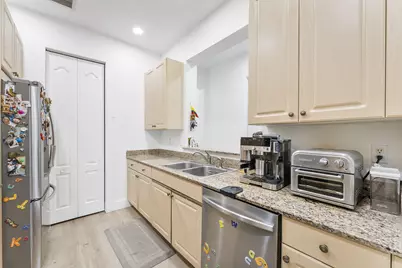 4414 Morgan Lane, Davie, FL 33328 - Photo 13