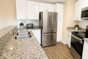 192 Springdale Cir, Palm Springs, FL 33461 - Photo 1