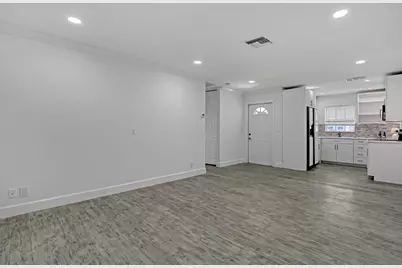 2940 Crosley Drive E, West Palm Beach, FL 33415 - Photo 11