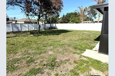 699 NW Riverside Drive, Port Saint Lucie, FL 34983 - Photo 21