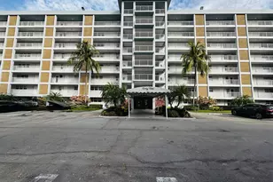 3091 N Course Dr, Pompano Beach, FL 33069 - Photo 23