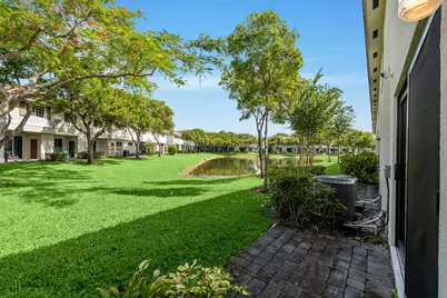 6001 Woods Edge Circle, Riviera Beach, FL 33410 - Photo 31