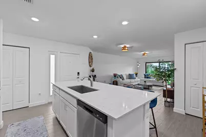 6001 Woods Edge Circle, Riviera Beach, FL 33410 - Photo 9