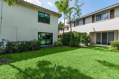 6001 Woods Edge Circle, Riviera Beach, FL 33410 - Photo 35