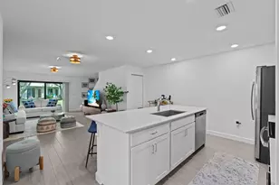 6001 Woods Edge Cir, Riviera Beach, FL 33410 - Photo 11