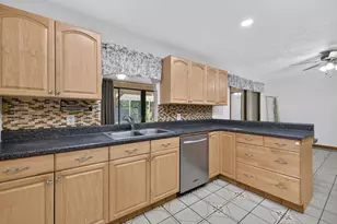 2231 SE Glover St, Port Saint Lucie, FL 34984 - Photo 15