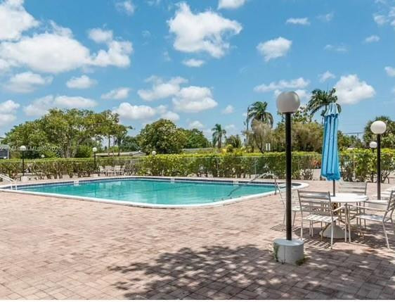 6505 Winfield Blvd #B-5 - 6505 Winfield Blvd #B-5, Margate, FL 33063 Luxury Property | Jose Angel Pina