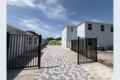 4393 Windsor Avenue #20, West Palm Beach, FL 33407 - Photo 1