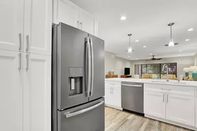12910 Briarlake Drive #203, Palm Beach Gardens, FL 33418 - Photo 5