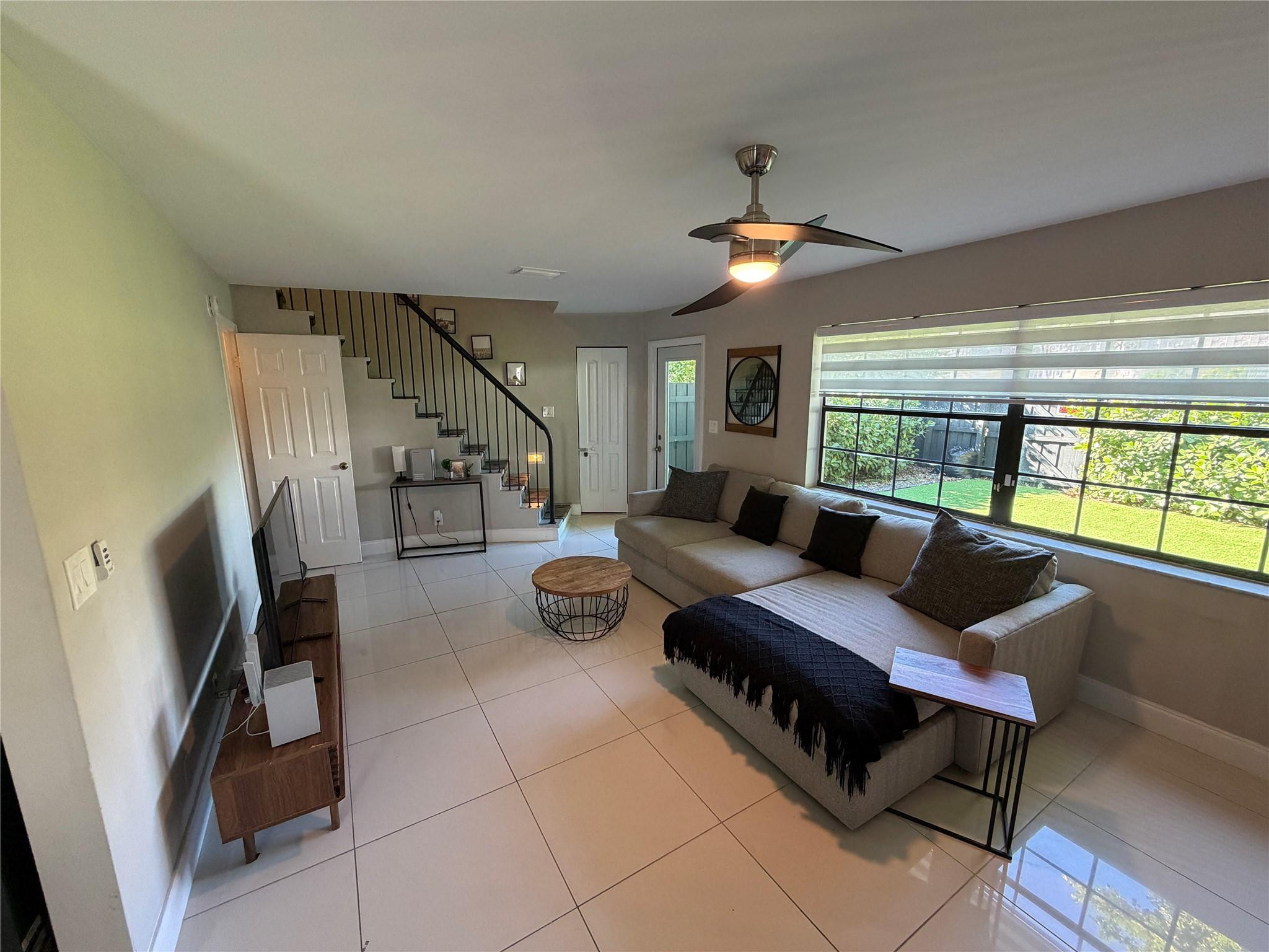 608 NE 29th Dr #1 - 608 NE 29th Dr #1, Wilton Manors, FL 33334 Luxury Property | Jose Angel Pina