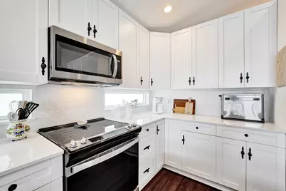 18343 SW 5th Court, Pembroke Pines, FL 33029 - Photo 17