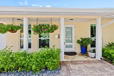 4410 NE 17th Avenue, Oakland Park, FL 33334 - Photo 17