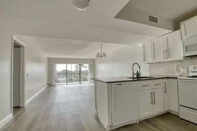 4254 D Este Court #304, Lake Worth, FL 33467 - Photo 3