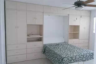 465 Paradise Isle Blvd, Hallandale Beach, FL 33009 - Photo 13