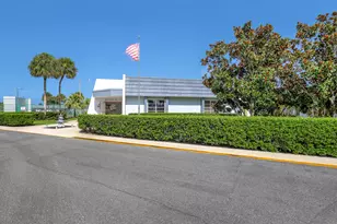2886 Fernley Dr E, West Palm Beach, FL 33415 - Photo 25