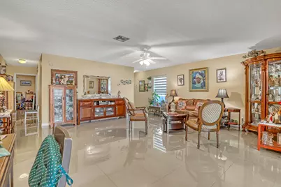 2886 Fernley Drive E #5, West Palm Beach, FL 33415 - Photo 9