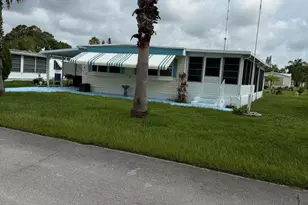 29 Golf Dr, Port Saint Lucie, FL 34952 - Photo 1