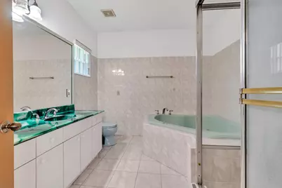420 18th Avenue NE, Naples, FL 34120 - Photo 17