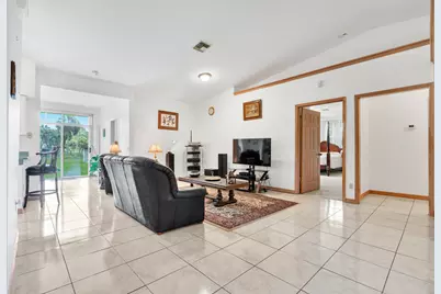 420 18th Avenue NE, Naples, FL 34120 - Photo 11