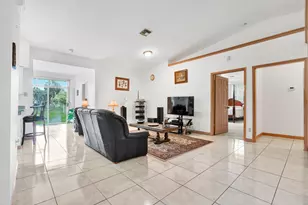 420 18th Ave NE, Naples, FL 34120 - Photo 11