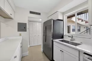 12020 W Greenway Dr, Royal Palm Beach, FL 33411 - Photo 7