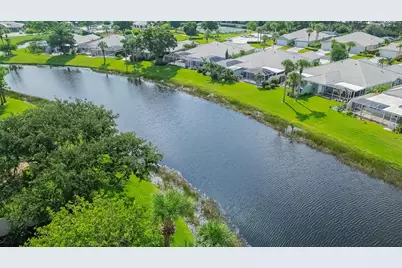 1276 NW Bentley Circle #B, Port Saint Lucie, FL 34986 - Photo 21