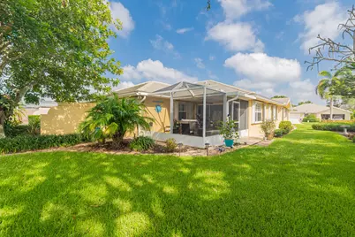 1276 NW Bentley Circle #B, Port Saint Lucie, FL 34986 - Photo 15
