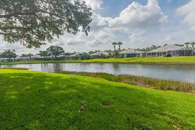 1276 NW Bentley Circle #B, Port Saint Lucie, FL 34986 - Photo 17
